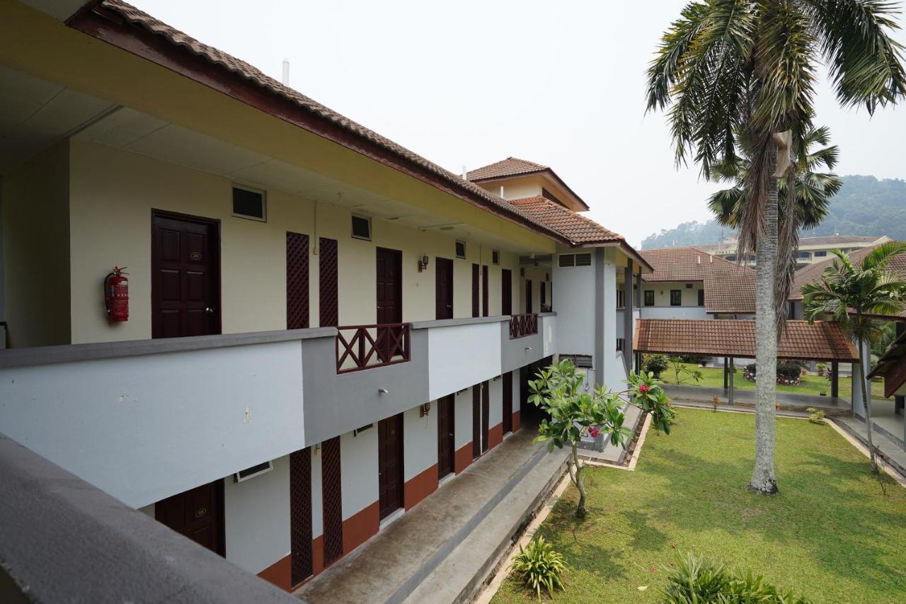 Oyo 44020 Kejora Garden Resort Kampong Pasir Bogak Extérieur photo