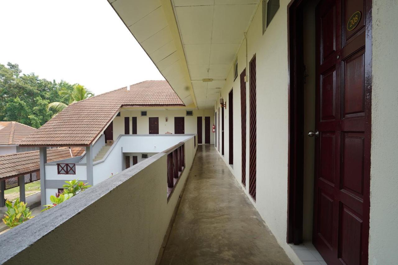 Oyo 44020 Kejora Garden Resort Kampong Pasir Bogak Extérieur photo